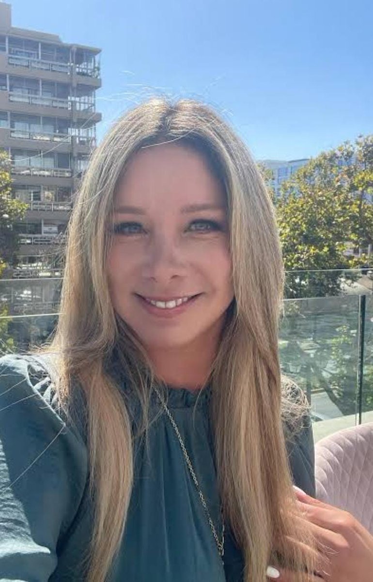 AlonsoRamosG's tweet image. Fractura en alianza que cobija a Sofía Franco. Progresemos, el partido del perro, ve no viable pacto con Fe en el Perú, agrupación a la que pertenece animadora y plataforma para lanzarse a la alcaldía de Lima, según fuentes. Ruptura se da a poco de vencer plazo para alianzas.