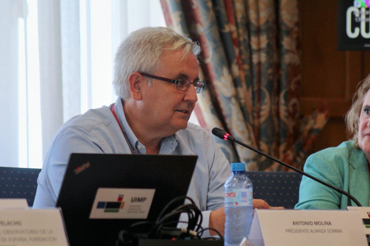 PilarPaneque's tweet image. Magnífica mesa redonda sobre diversidad de prácticas en el ámbito de la transferencia e intercambio de conocimiento:
- Pep Lobera, director de ONAC
- Antonio Molina, director de @SOMM_alliance
- Maite Pelacho, de @Ibercivis
#ANECAenlaUIMP