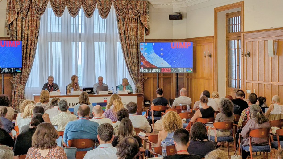 PilarPaneque's tweet image. Magnífica mesa redonda sobre diversidad de prácticas en el ámbito de la transferencia e intercambio de conocimiento:
- Pep Lobera, director de ONAC
- Antonio Molina, director de @SOMM_alliance
- Maite Pelacho, de @Ibercivis
#ANECAenlaUIMP
