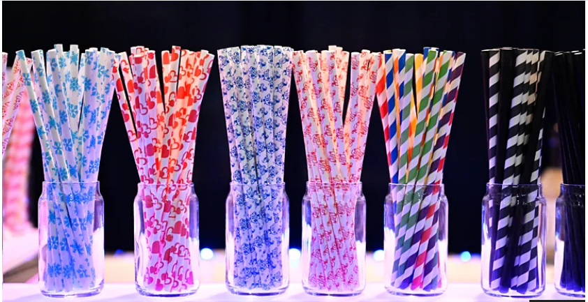 Mindflux__'s tweet image. Researchers at the University of Antwerp in Belgium found that paper straws contain higher levels of "forever chemicals"—per- and polyfluoroalkyl substances (PFAS)—than plastic straws. These persistent chemicals can remain in the environment for decades, contaminate water…