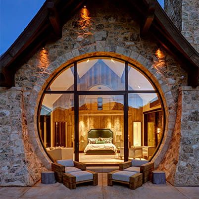 FrothyFriar's tweet image. this looks nice and cozy...until you wake up and Gandalf is staring in through your window