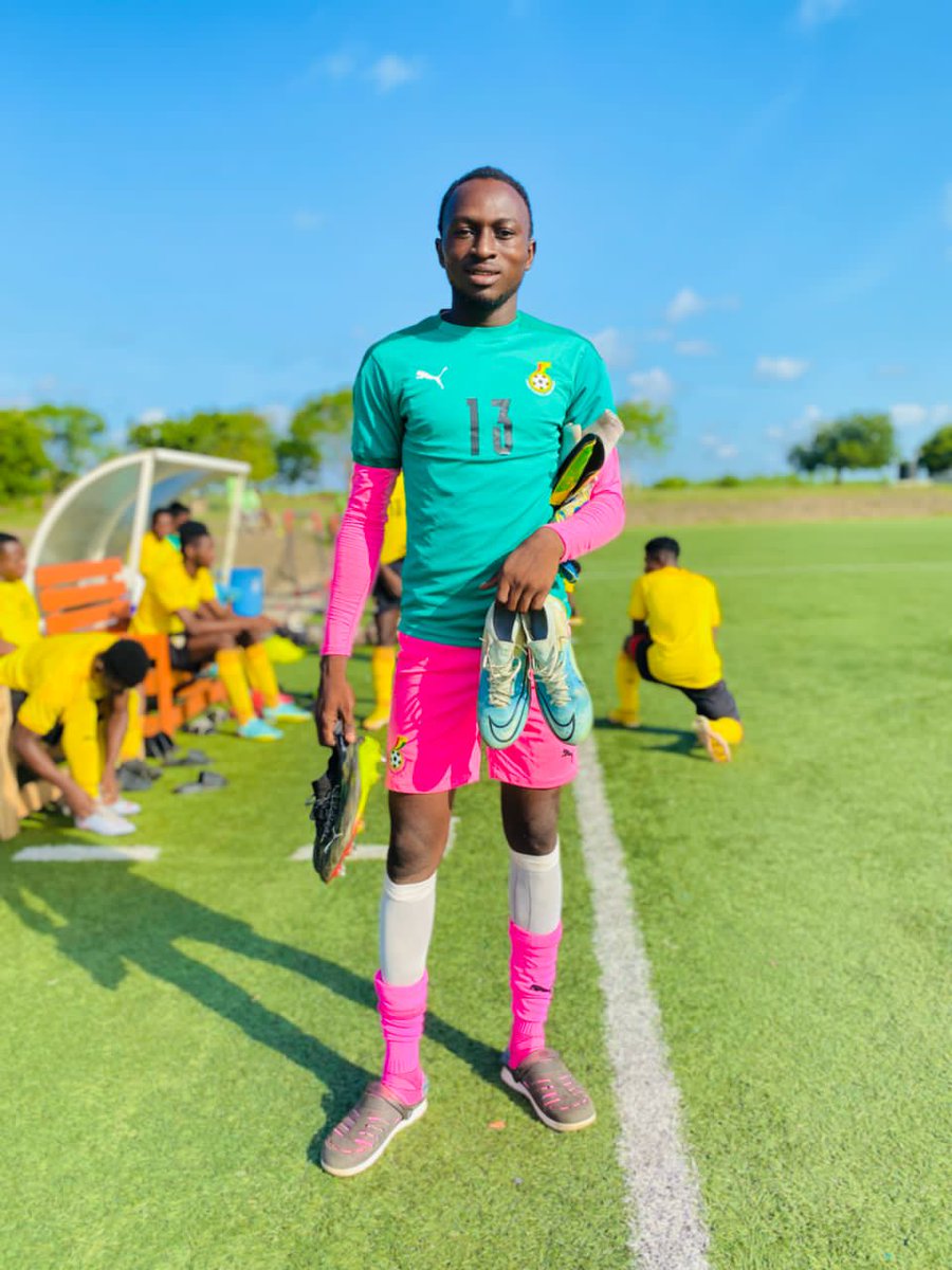 Between the Post! We're are excited to announce the signing of Kelvin Kofi Saaba on a 3 year deal from Akotoshi Football Club. 

Kelvin kept the goal post for Golden Kick during the MTN FA Cup finals this year against Asante Kotoko. 

#WelcomeToKarela
#NewSigning