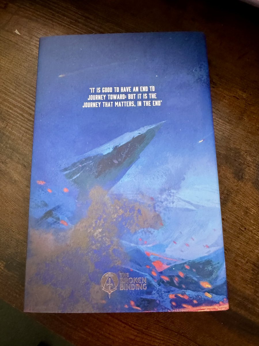 Zepp1978's tweet photo. This edition from @binding_broken is beyond sick. The type of work that makes you want to read it immediately. #UrsulaKLeguin #LeftHandofDarkness #TBB #BrokenBinding https://t.co/PcyXOOBsBo