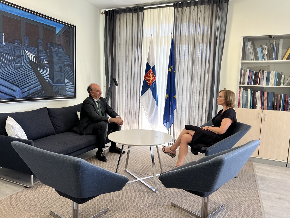 MLopezValverde's tweet image. En la @ComunidadMadrid seguimos estrechando lazos con referentes internacionales.
Hoy me he reunido con la embajadora de Finlandia, @RautioSari, para explorar alianzas en computación cuántica, tecnologías duales y transformación digital.
Construir una Administración eficiente y…