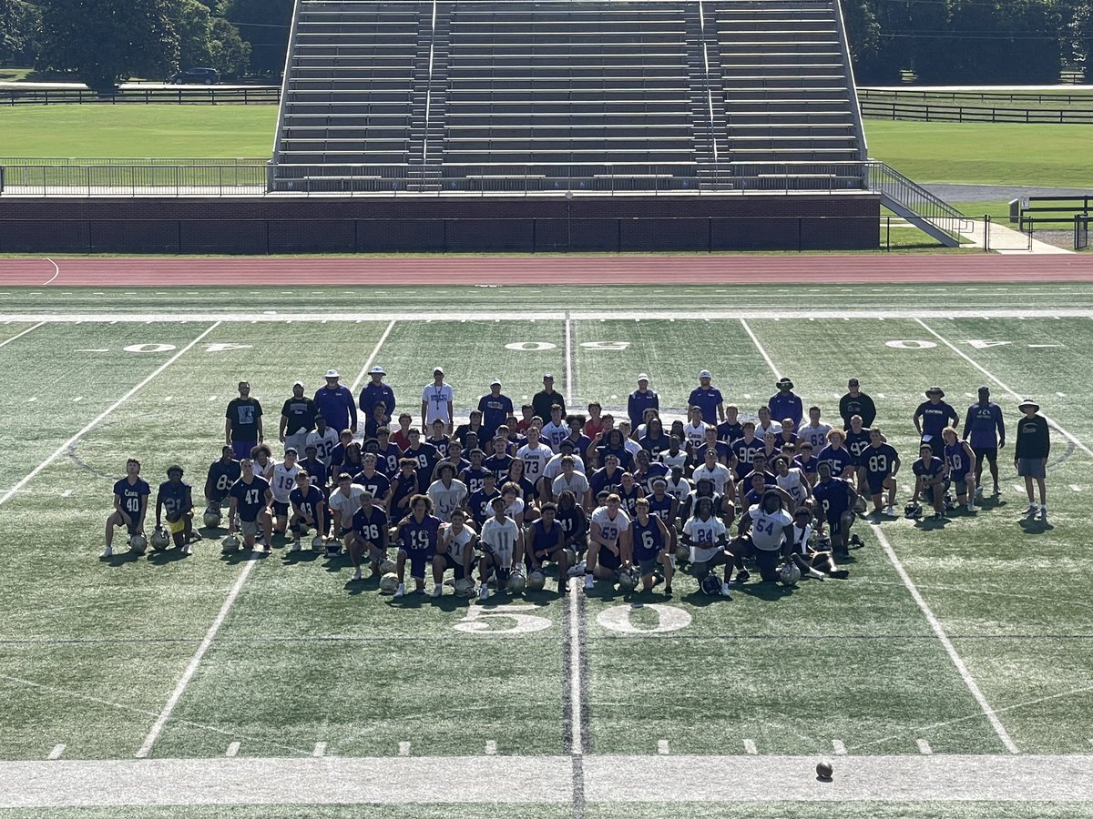 CHSHurricaneFB's tweet image. 2025 Team Camp is a wrap. Made a lot of progress, had a lot of fun, and grew closer as a team. Thank you to @BerryFootball and @berrycollege for the hospitality. #IfYouLoveItSayCanes #GreatToBeInTheVille