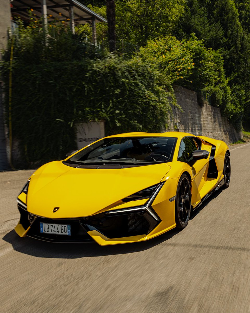 Lamborghini's tweet image. A force of pure speed and design, ready to leave you breathless. The Revuelto-effect is here to stun everyone and transport emotions beyond the limit.