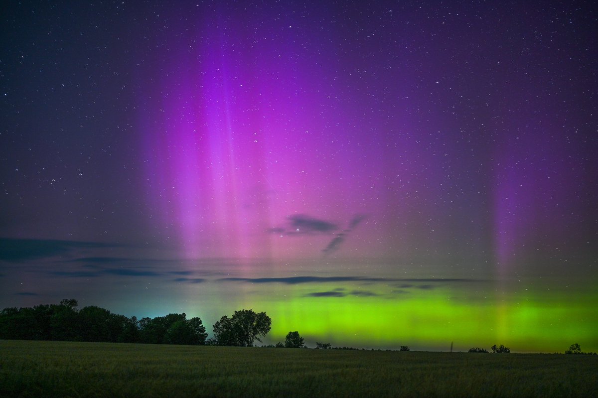 landon_wx's tweet image. It has officially been 3 years since a new hobby started for me. I have seen it 42 times since. This was one of the first aurora photos I ever took up in northern Wisconsin.
When and where was your first?