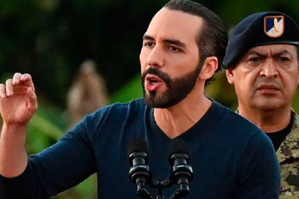 DiarioTalCual's tweet image. El viernes, 252 migrantes venezolanos fueron repatriados como parte de un canje de prisioneros entre Washington y Caracas, que a cambio liberó a diez ciudadanos y residentes estadounidenses detenidos en Venezuela y a unos 80 presos políticos #TalCual #ClaroyRaspao
Web:…