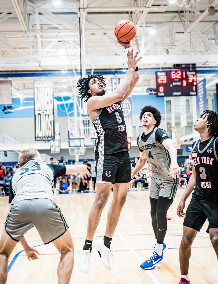 SOrangeJuice's tweet image. 2025 6’10 C Najai Hines (Plainfield, NJ) has committed to Seton Hall.
The rising 4 ⭐️, top-100 C continued his ascent with a standout showing at the Peach Jam last week. Badly in need of big bodies, the Pirates bolster front court with a massive late addition.
Welcome, Najai!🏴☠️