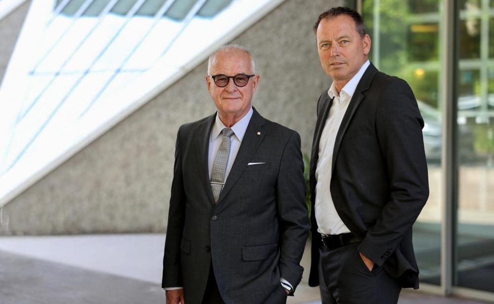 WinDoorExpert's tweet image. 🟥 On 31/08/2025, Dr Eckhard Keill (72) will be stepping down from his position as Sole Director of Roto Frank Holding AG on the best of terms with the supervisory boards and family shareholders of the Roto Group.

windoorexpert.eu/news/news,3669…

#WindowHardware