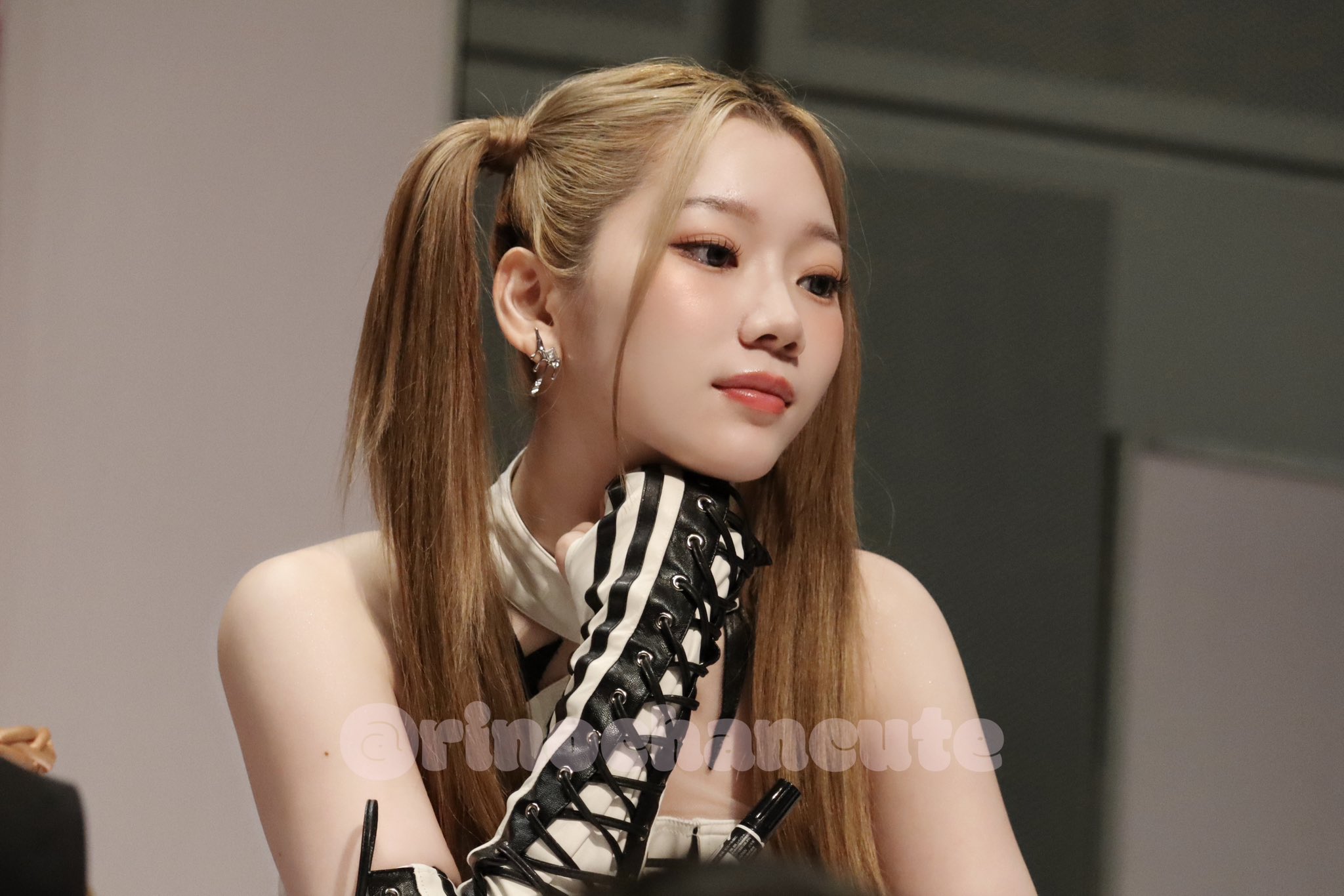 IS:SUE ISSUE イッシュ パネル 坂口梨乃　RINO タワレコ RINO（坂口梨乃） (c)LAPONE GIRLS - LAPONEから新ガールズ