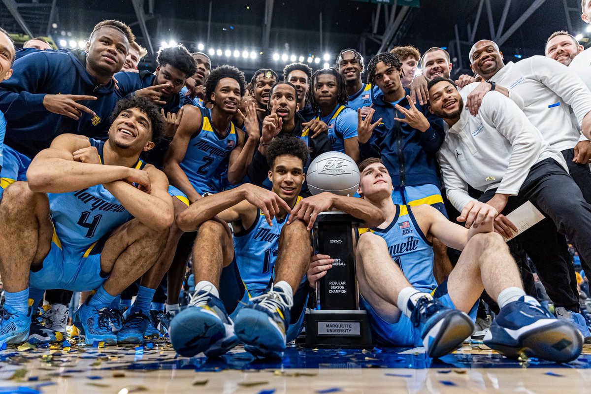 MUOverload's tweet image. #6 @MarquetteMBB ties a Big East (@BIGEASTMBB) record for most regular season wins with its 17th victory, defeating St. John's (@StJohnsBBall) 96-94 in front of 18,012 Fiserv Forum (@FiservForum) fans on March 4, 2023 #mubb