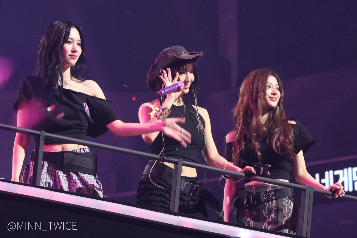 250720 #THISISFOR 

#TWICE #트와이스 
#미나 #MINA #ミナ #사나 #SANA #サナ #모모 #MOMO #モモ #MISAMO