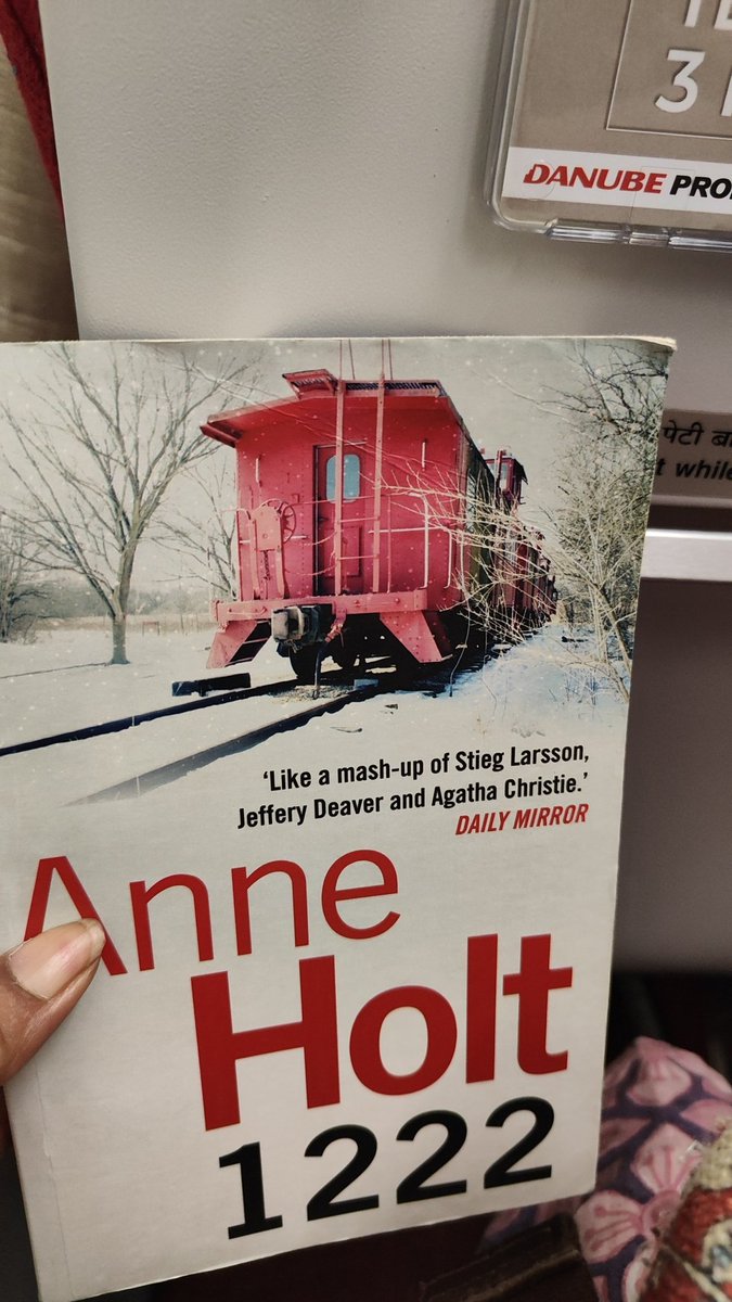 ndcnn's tweet image. @airindia why have you removed the storage  bag on the seats. Where is one supposed to keep bottles and books. Essential things travellers take on three hour long flights. This is maddening.   And with cramped economy seats very uncomfortable. #avgeek #AI #poordesign