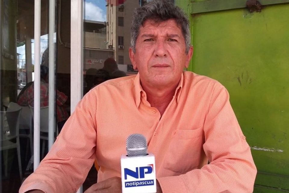 DiarioTalCual's tweet image. Excarcelan a periodista José Gregorio Camero: quedan 19 detenidos, advierte el SNTP #TalCual #ClaroyRaspao
Web: talcualdigital.com/excarcelan-a-p…