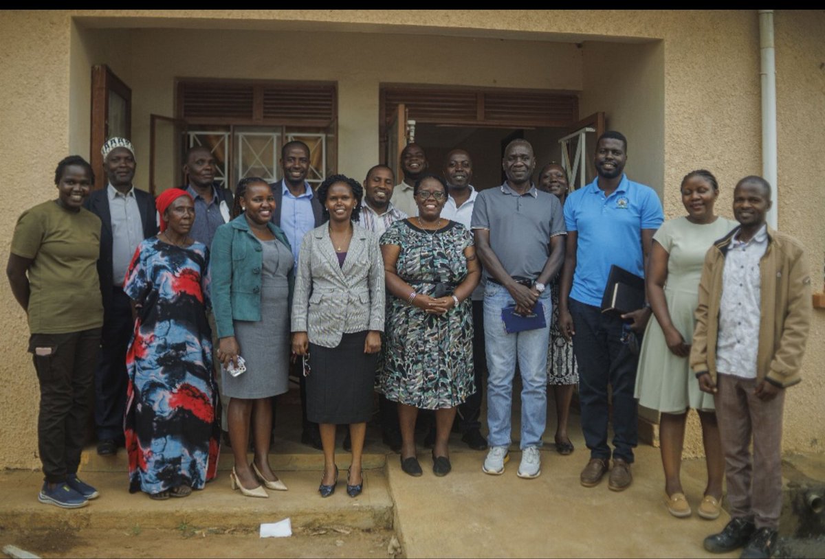 LIFEARug's tweet image. 📍Today we&apos;re in Kalungu for the Procurement Process Verification Meeting under the @LDC_LIFEAR initiative.
🔍 Ensuring transparency, accountability, and alignment with climate-resilient investments.@IIED @CCD_UG @min_waterUg @GovUganda