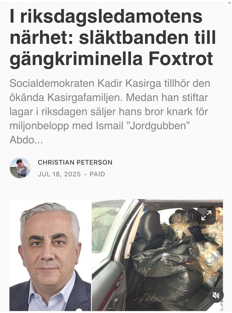 AccusatorSenior's tweet image. Varför är det så tyst i medierna om den socialdemokratiska riksdagsledamoten Kadir Kasirga?
Han tillhör Kasirgaklanen och hans bror är medlem av Ismail Abdos gäng.
Vi behöver utreda varje familjemedlem och ställa alla till svars för deras familjekopplingar.