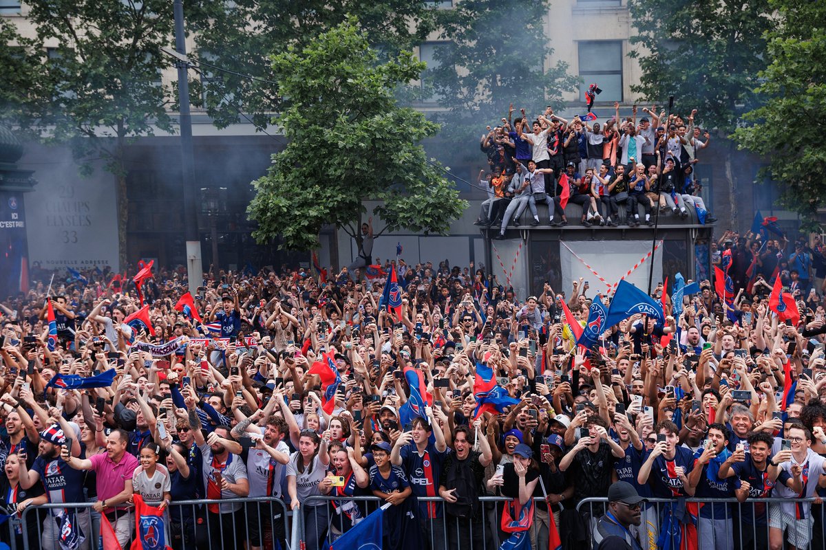 PSG_espanol's tweet image. Recuerdos de un momento inolvidable. 🎞️✨
📸 Julien Scussel