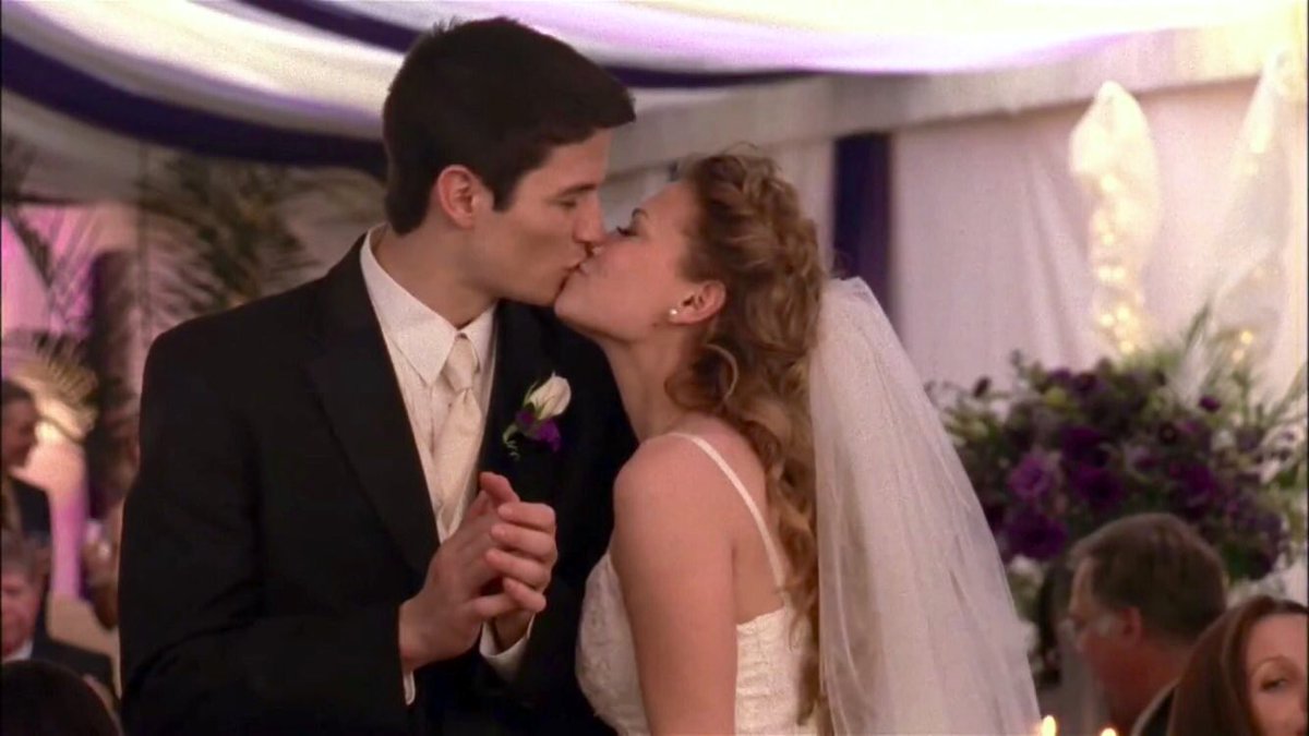 OTHdiary's tweet image. “I look at Nathan and Haley and somehow I feel safer. I don’t know if I can explain that, but they give me hope.”