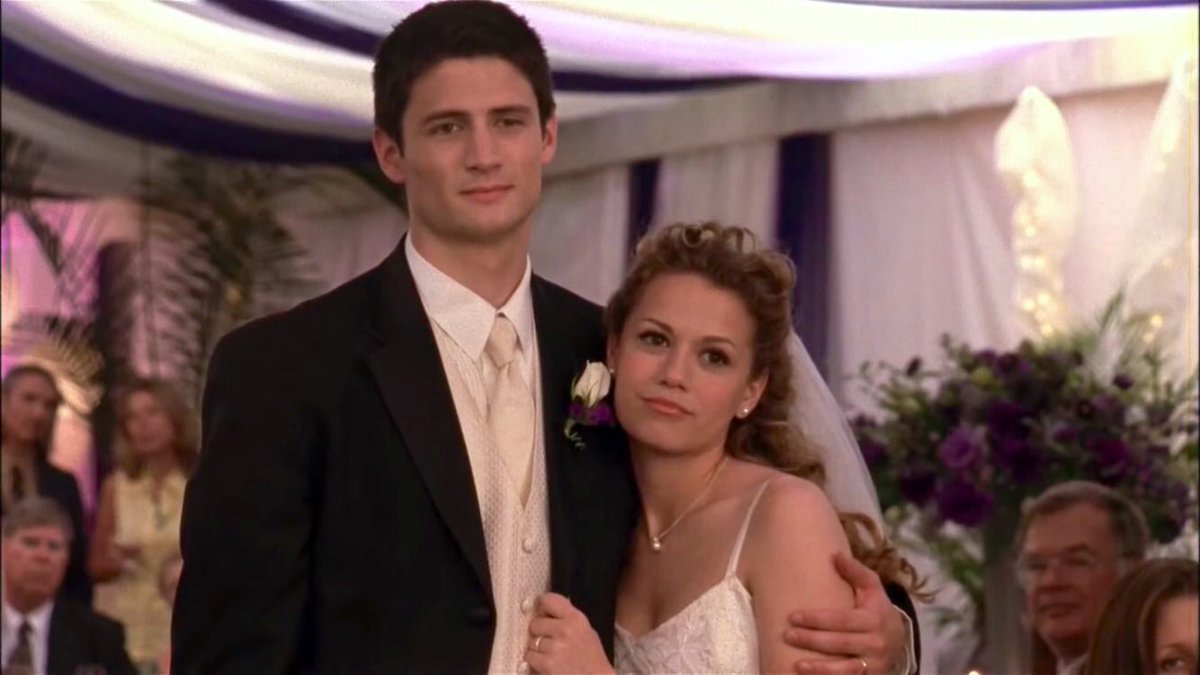 OTHdiary's tweet image. “I look at Nathan and Haley and somehow I feel safer. I don’t know if I can explain that, but they give me hope.”