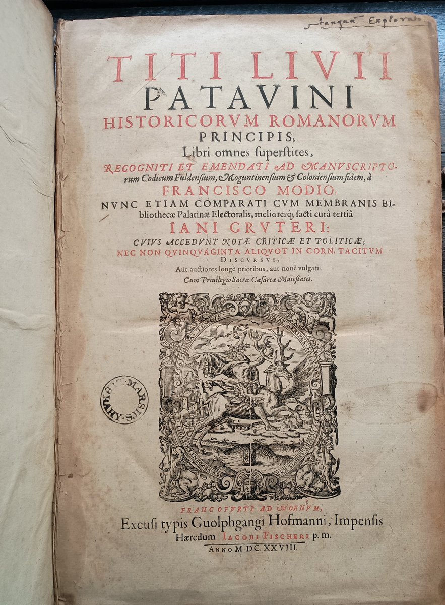 MarshsLibrary's tweet image. Our 1628 edition of the works of Livy belonged to playwright Ben Jonson (1572-1637), who wrote his motto Tanquam exploratur ('like an explorer') in the top right corner #TitlePageTuesday #Readers