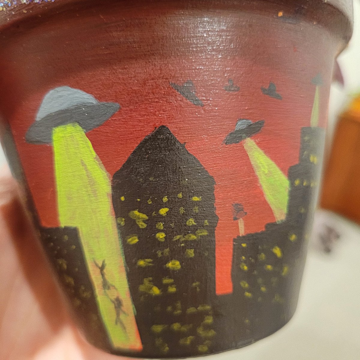 ApocalyptoOG's tweet image. Sometimes I paint flower pots 👽 🛸 
#art 🎨