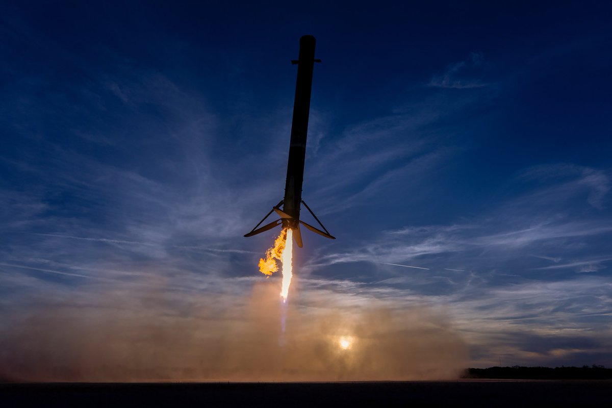 Starship_block2's tweet image. Eventually the Falcon family of rockets will be retired and we won't get to see it land again