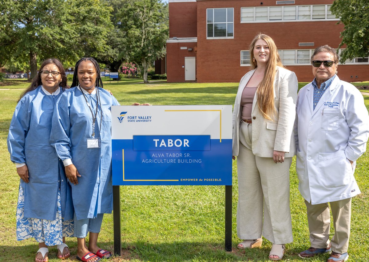 FvsuAg's tweet image. 🔬✨ Science in Action at #FVSUag! Local high school science teachers & students came together for an exciting, hands-on workshop at @FVSU, exploring innovation, discovery & the future of #STEMeducation. 🎥 See the highlights: youtu.be/k_e0FGPPi3A