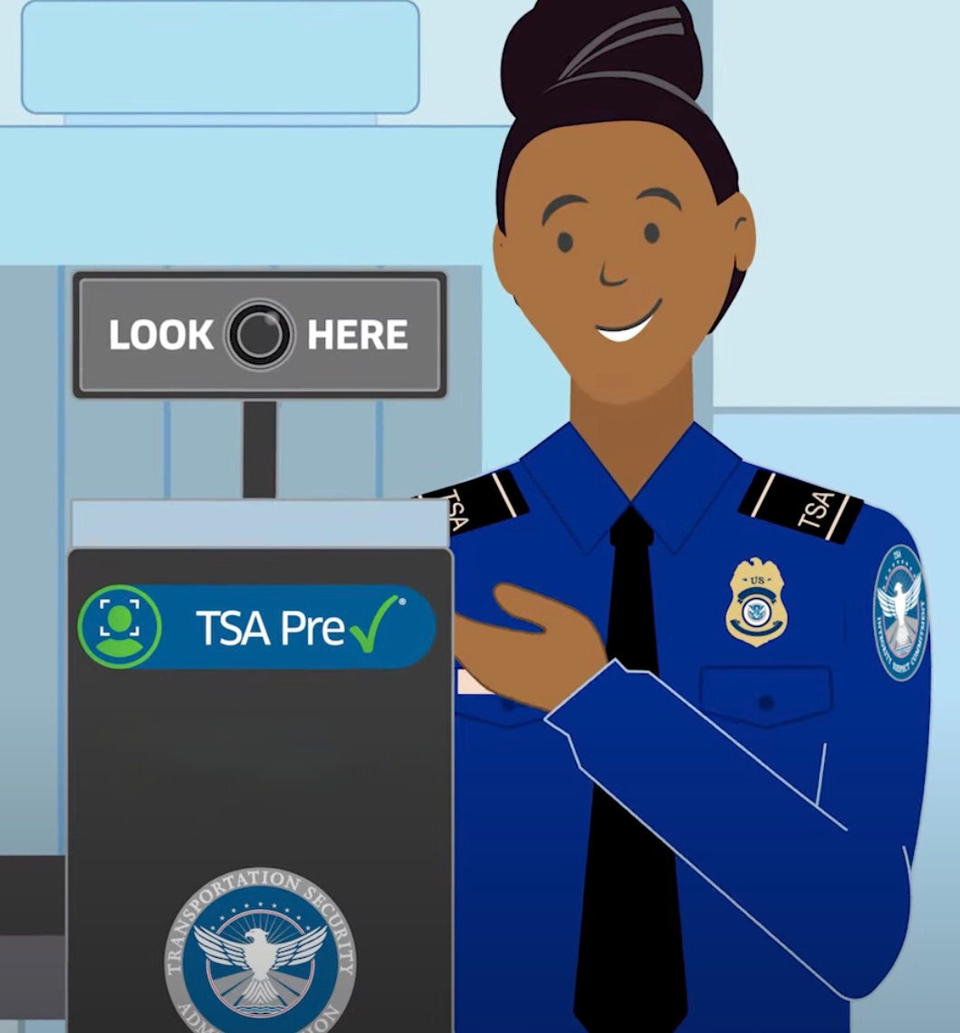 marcvidal's tweet image. 🚨🇺🇸 American Airlines implementa el reconocimiento facial "por tu bien".
American Airlines acelera la normalización del reconocimiento facial al extender el programa TSA PreCheck Touchless ID por todo el país. Bajo la promesa de colas más cortas y embarques “sin fricción”, la…