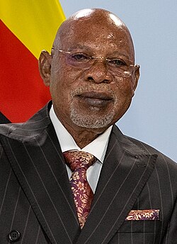 Humanrights256's tweet image. Gen.Jeje Odongo is Uganda's minister of foreign affairs
He did everything possible to look foreign