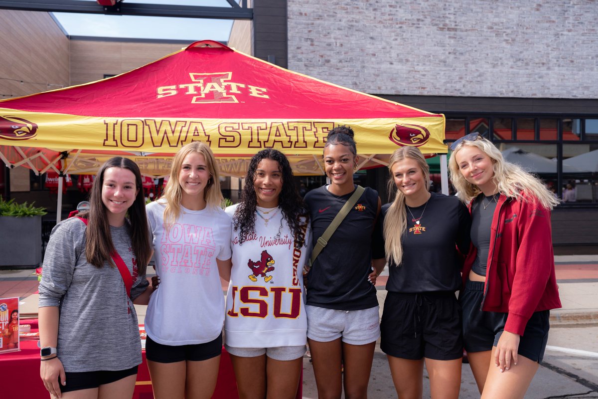CycloneVB's tweet image. Thanks to all who came out to the Ames Farmers' Market this past weekend!
🌪️🏐🌪️