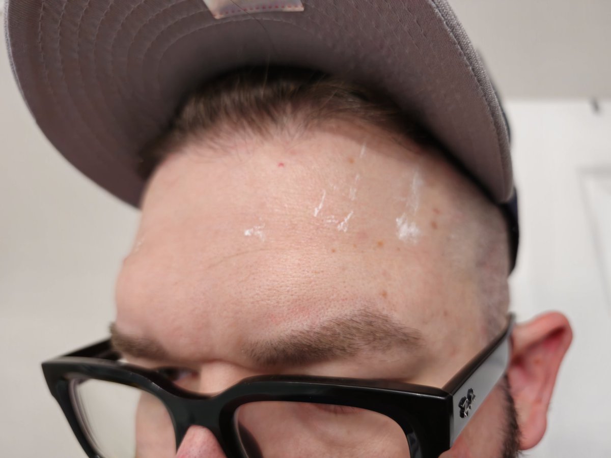 Chf_BoyarB's tweet photo. Excuse me @NewEraCap, but I'm not sure putting screen printed stars inside of the hat on the Sweatband was a good idea. Could I possibly get a refund, since the starts literally melt when they are on your head? https://t.co/voHQcZd70R