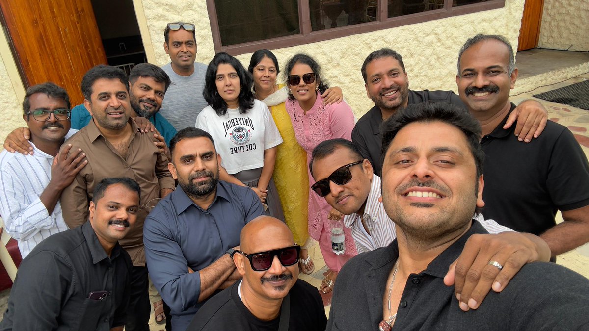 drkkr's tweet image. From Nokia 3310 to Tesla : We Welcomed Back, Our Global Citizens!
19.07.2025: This Saturday , something magical happened.
I pressed the rewind button of life,
And welcomed the iconic Batch of 2003–2005 to campus.
Welcome back to where it all began.
To the benches, the banter,…