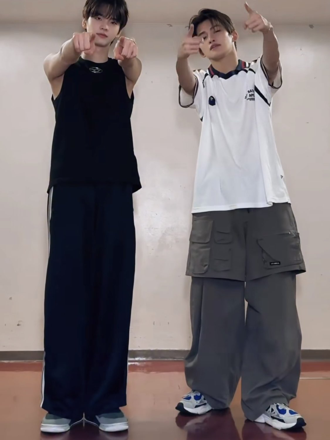 【AJO AJOBYAJO】24SS★ One Tuck Oversized Cotton Pants Oversized Washed Denim Pants [SKY BLUE] - AJOBYAJO