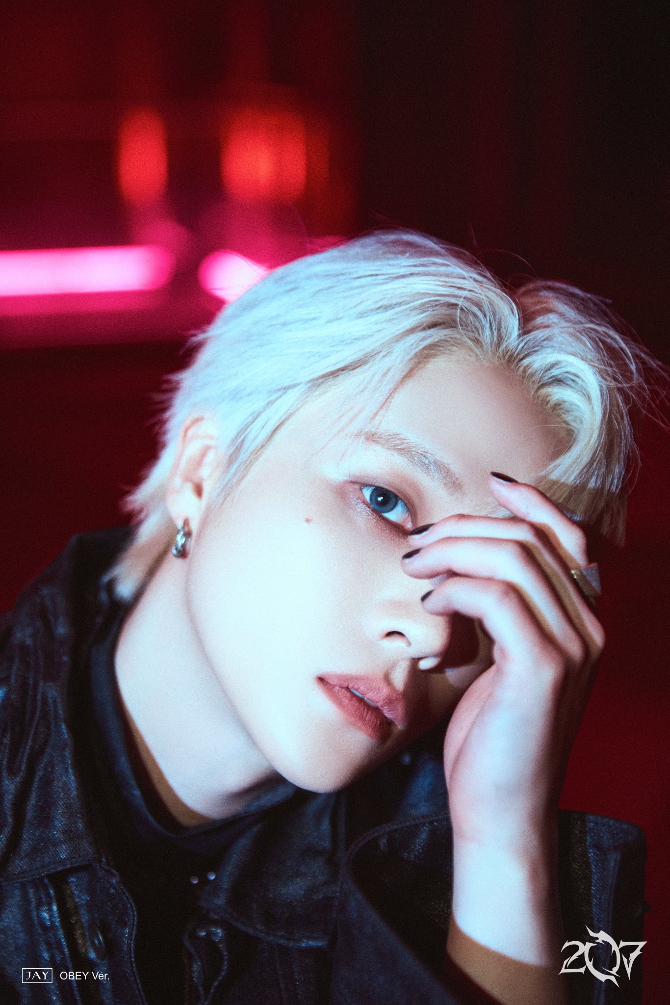 K-POP・アジア iKONIC JOURNAL K-POP・アジア iKONIC JOURNAL K-POP・アジア iKONIC JOURNAL