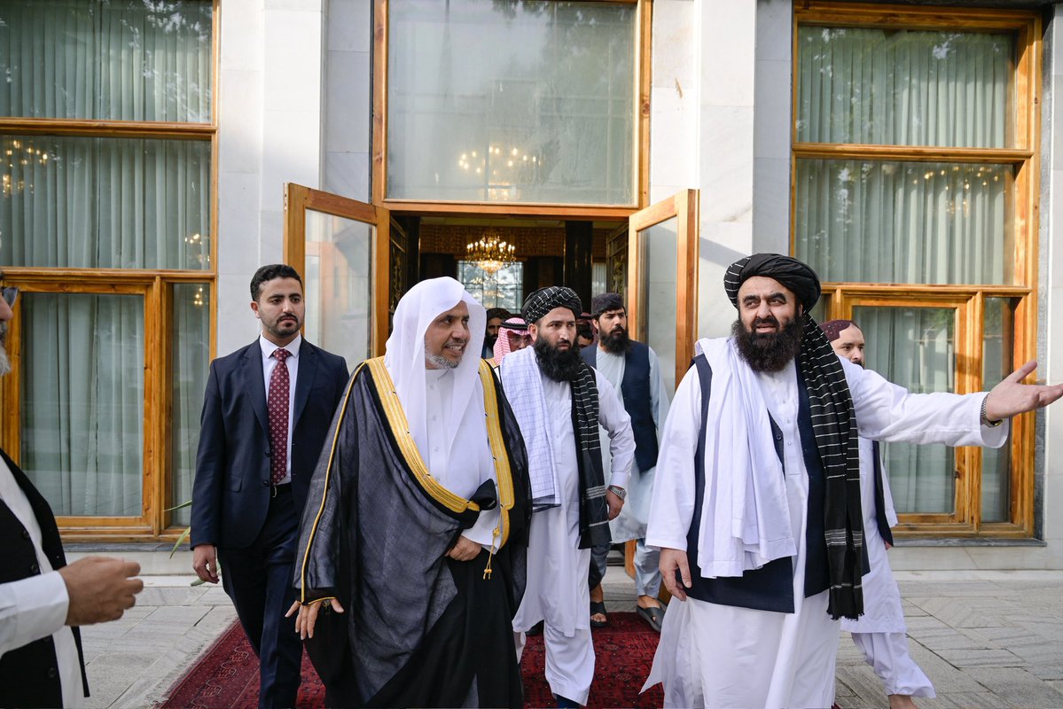 MWLOrg_en's tweet image. H.E. Sheikh Dr. #MohammedAlissa @MhmdAlissa, Secretary-General of the Muslim World League (MWL) and Chairman of the Organization of Muslim Scholars, met with H.E. Mawlawi Amir Khan Muttaqi, Minister of Foreign Affairs of Afghanistan, in the Security Council Hall at the…
