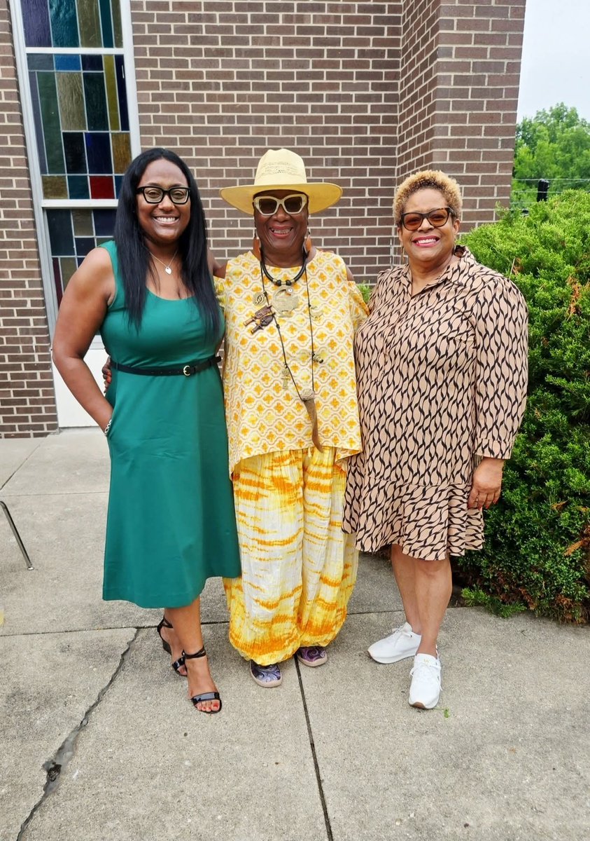 TheMindTrust's tweet image. 🎉 🏫 Congratulations, Girls IN STEM Academy, on your new home! We are thrilled to see you settled into your permanent location, and are excited see how this space helps you grow your impact on Indianapolis' students and our community.