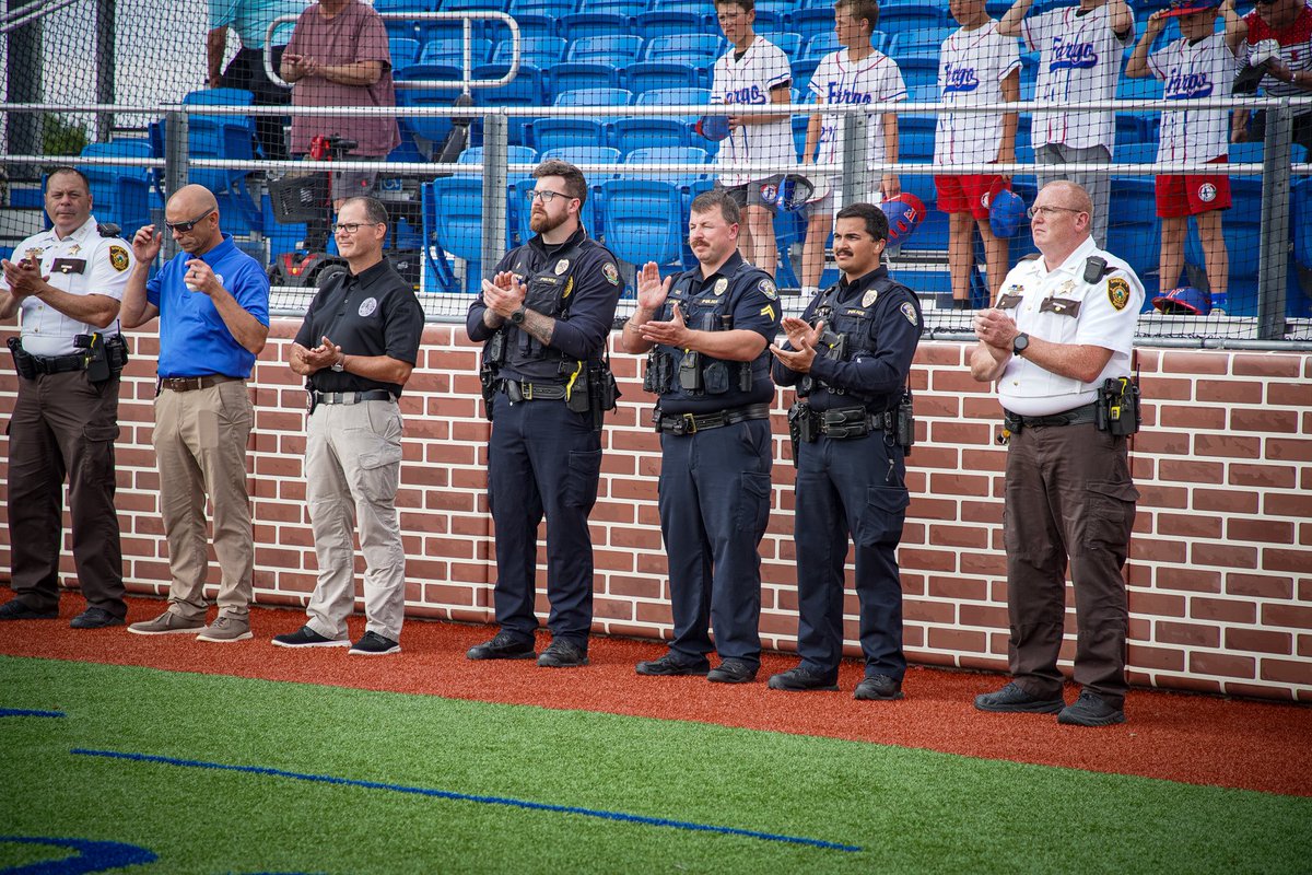 Post400Baseball's tweet image. Thank you to everyone who came out last night to support our annual Back the Blue fundraising game! We already can’t wait for next year’s!
#post400
