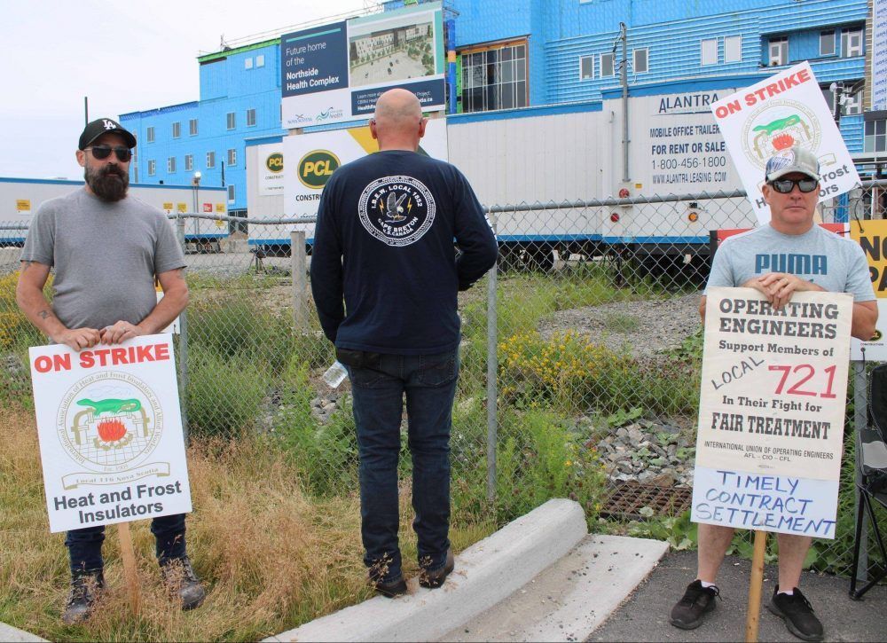 chronicleherald's tweet image. Tentative agreement reached in Cape Breton trades union strike, says labour relations association saltwire.com/cape-breton/te…