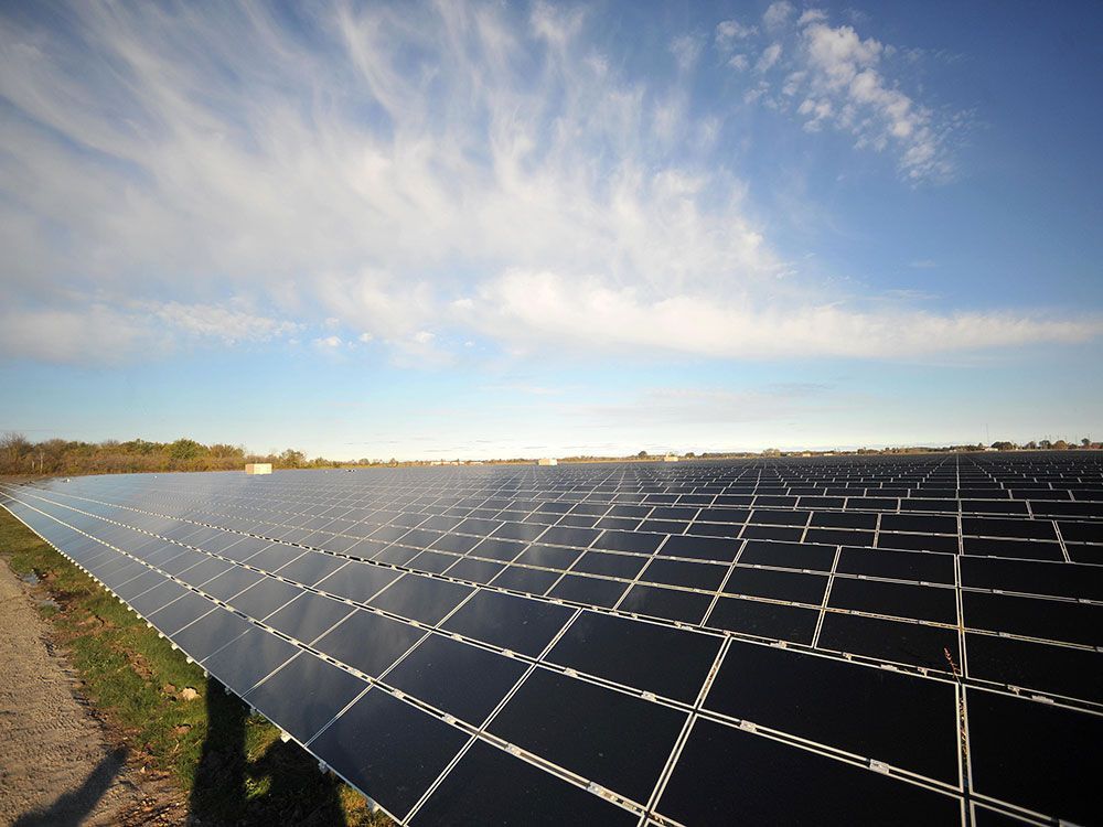 financialpost's tweet image. Enbridge to invest $1.2 billion on solar project that will feed Meta’s data centres financialpost.com/commodities/en…