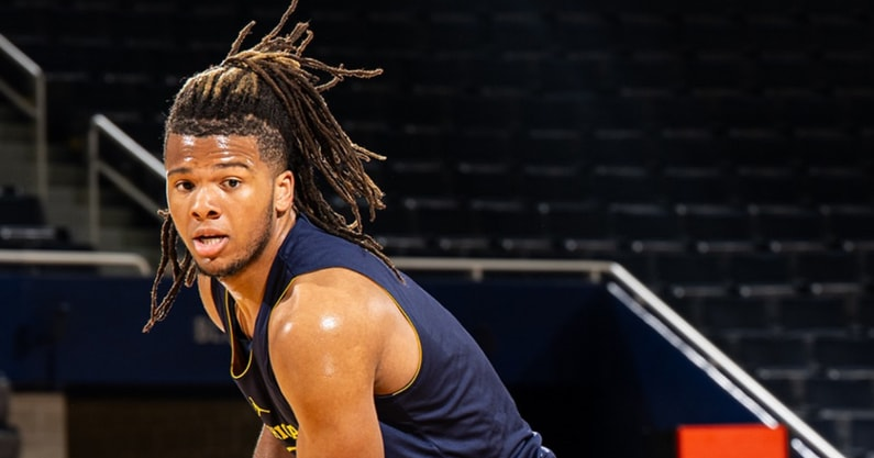 TheWolverineOn3's tweet image. Trey McKenney has lost 10 pounds of body fat since joining Michigan basketball, discusses 'insane' excitement to play at Crisler
Read HERE: on3.com/teams/michigan…