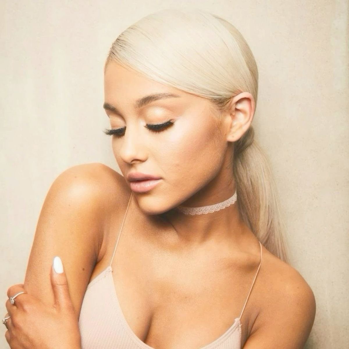RodrigoTimes's tweet image. Olivia Rodrigo’s “GUTS” (5.5B) is now the 40th most-streamed female album on Spotify, surpassing Ariana Grande’s “Sweetener”.