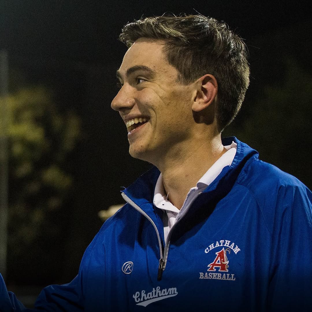 ESPNFrontRow's tweet image. What happens when a temp job leads to a dream job?
Commentators @MikeCouzens, @KevinTFitz, @MikeMonaco_ & @Drewdle25 all spent time calling games for @OfficialCCBL before landing at ESPN
Read how those experiences shaped their careers & lives: bit.ly/4m0pkTU
