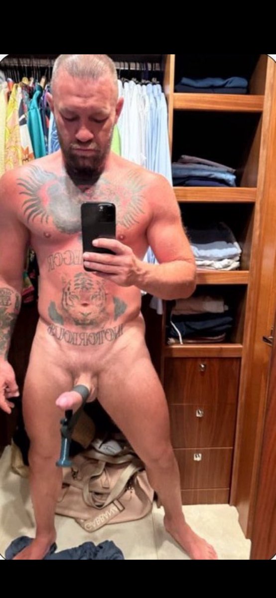 KCMassageMan's tweet photo. #ConorExposed #ConorMcGregor #bwc #daddy #cuminmebro #bigdick https://t.co/JT3jsJNkd5