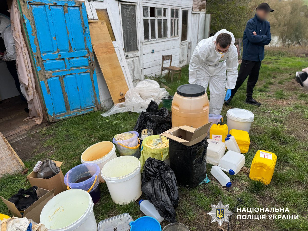 NPU_GOV_UA's tweet image. ⚖️ Судитимуть учасників організованого наркоугруповання, яке забезпечувало психотропами всі регіони держави, – Нацполіція
Деталі: bit.ly/4kO2e1J