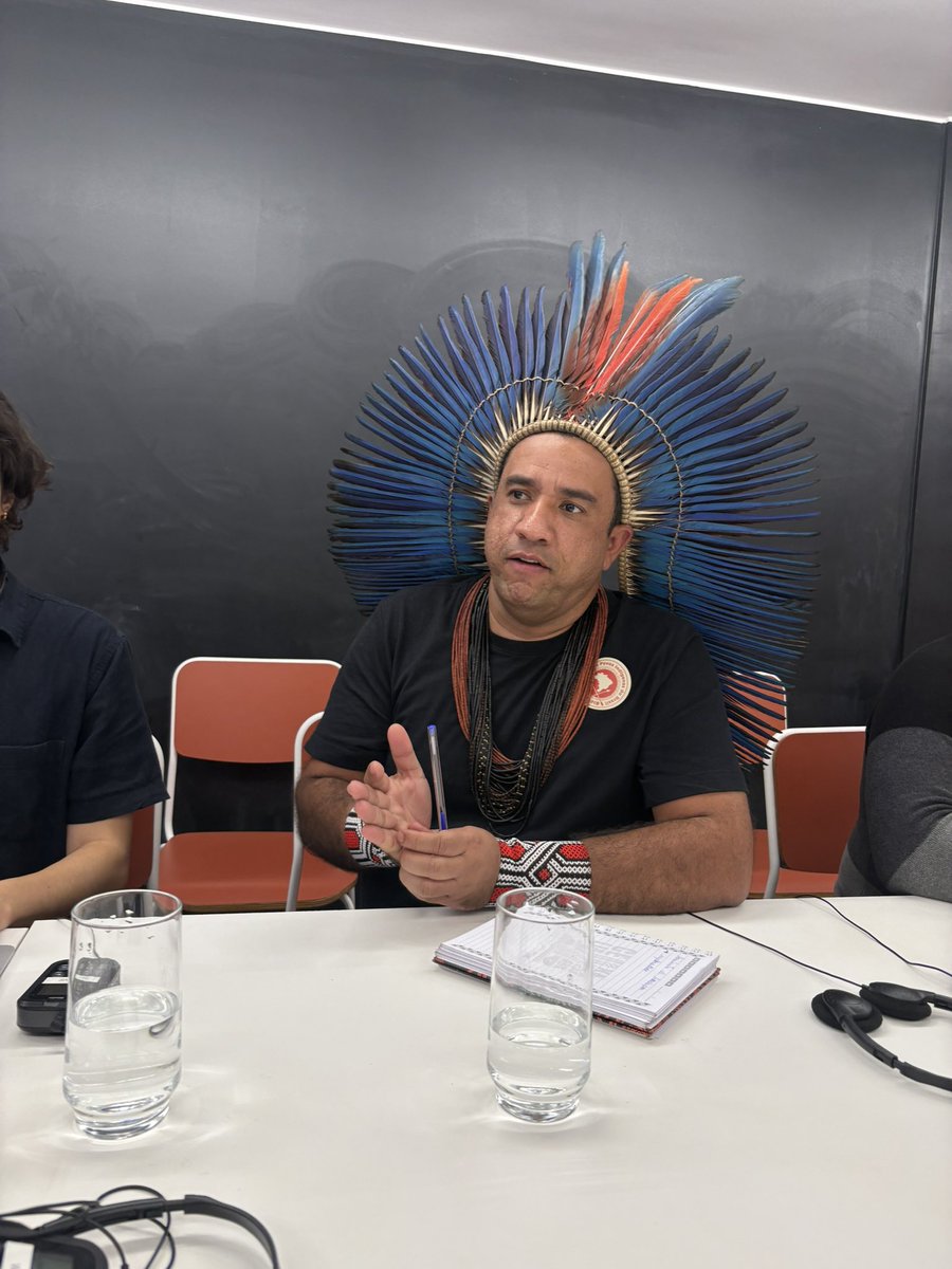 ManonAubryFr's tweet image. "L'agro-industrie empoisonne et tue les peuples autochtones et cela va s'empirer avec l'accord UE - Mercosur !"
Rencontre avec Dinaman Tuxá, coordinateur de l'APIB, le mouvement des peuples autochtones du Brésil.
Les peuples autochtones seront les premières victimes de cet…