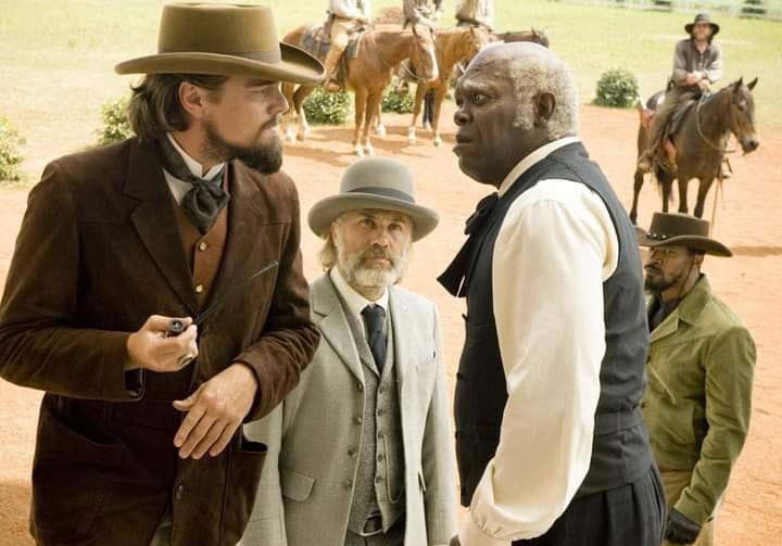- Mire amo, ese tiene un caballo.
- ¿Y tú quieres un caballo, Stephen?
- ¿Para qué mierdas quiero yo un caballo? Yo lo que quiero es que él no lo tenga...

Django Desencadenado (2012)

Esta escena es icónica porque ilustra el síndrome de “Stephen Candie”, un concepto que describe