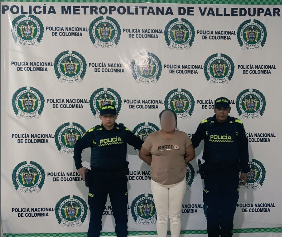 🚨Valledupar - Cesar. 🚔

La Policía Nacional, logró la captura en flagrancia de tres personas por el delito de tráfico, fabricación o porte de estupefacientes en diferentes barrios de la ciudad.
