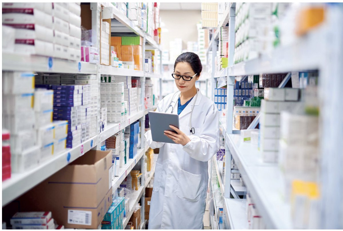 1️⃣Antybiotykooporność stała się jednym z najpoważniejszych zagrożeń dla zdrowia publicznego. Tylko w Polsce z tego powodu każdego roku umiera około 2 tys. pacjentów, natomiast w całej Europie liczba ta przekracza już 30 tys. Koszty leczenia dynamicznie rosną, a system opieki