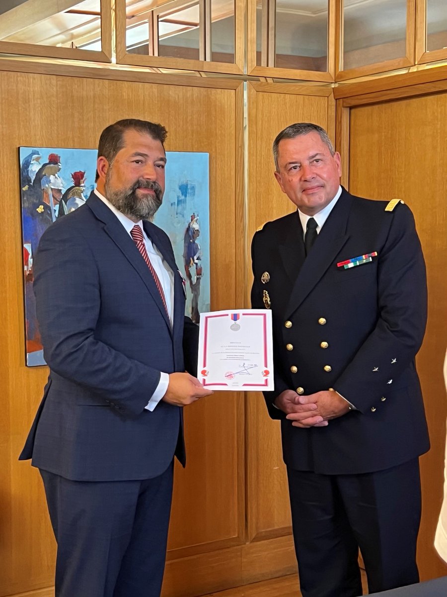 RealNCIS's tweet image. This week, #NCIS Director Lopez received France’s National Defense Medal in Paris, marking 2 years since our MOU with GMAR. Together, we’ve advanced cyber, intelligence, & port visit collaboration—strengthening global partnerships.
#StrongerTogether #GlobalSecurity #GMAR